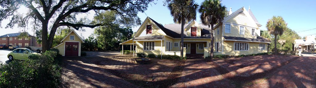 panoramic of vicotorian property, North Hill, Pensacola (12-30-2011)