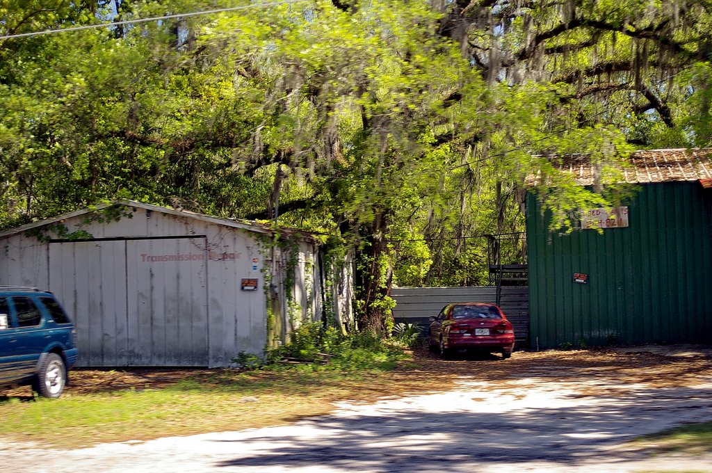 2009 Along Florida US 98 "Transmission Repair"