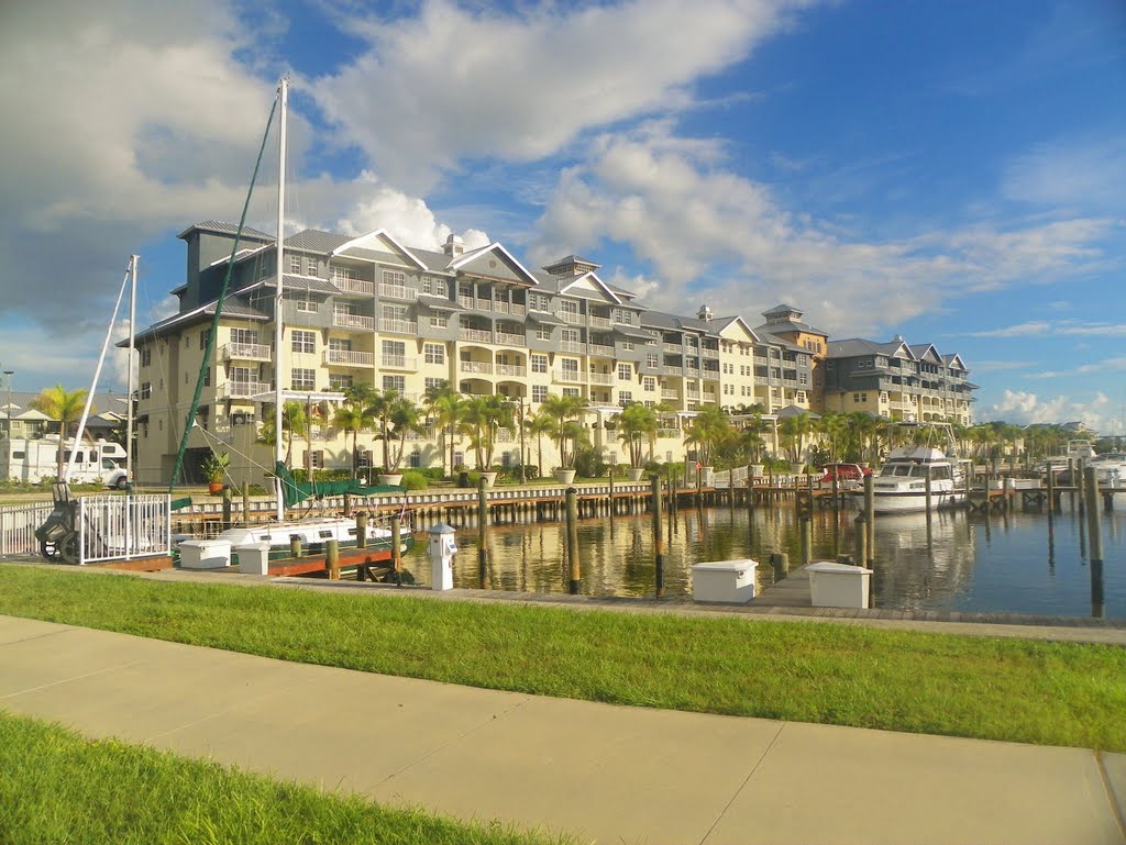 RESORT HOTEL AT LITTLE HARBOR , RUSKIN FLORIDA