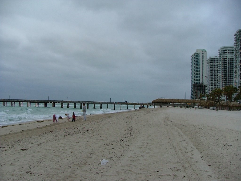 Pier of Sunny Isles
