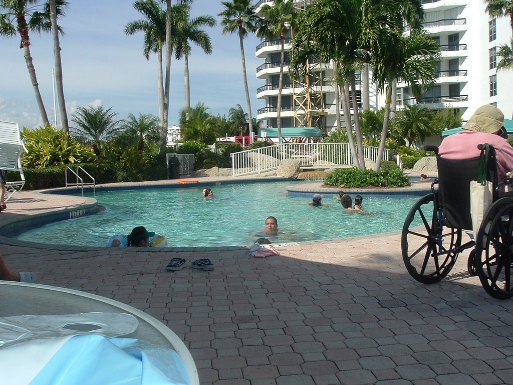 PISCINA MYSTIC POINTE