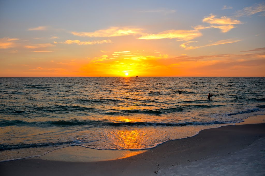 TREASURE ISLAND, FL