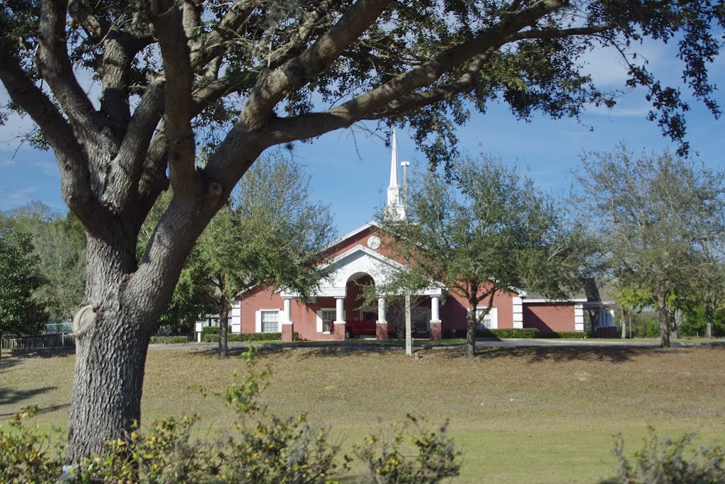 2012, Brandon, FL - E. Brandon Blvd - church