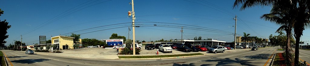 SUNDAY MORNING ON FEDERAL HWY. ACROSS FROM ARNST MOTORS