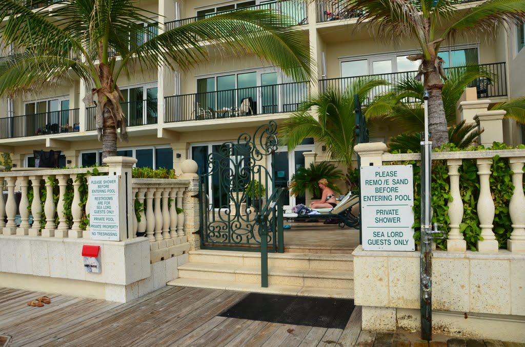 Beach entrence Sea Lord hotel