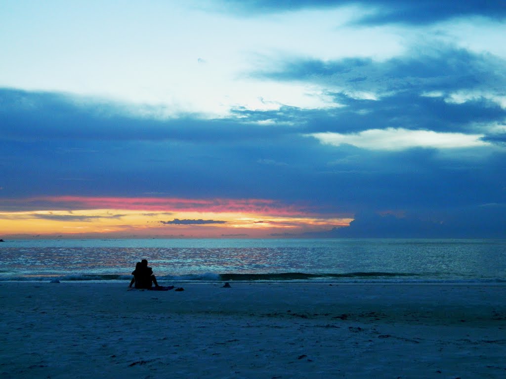 Atardecer en Siesta Beach, Sarasota, Florida. Dedicada a MARÍA FERNANDO.