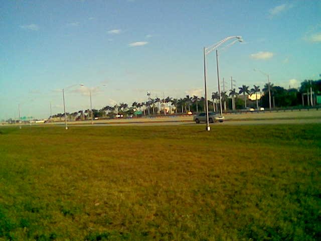 Campus de FIU y el Turnpike