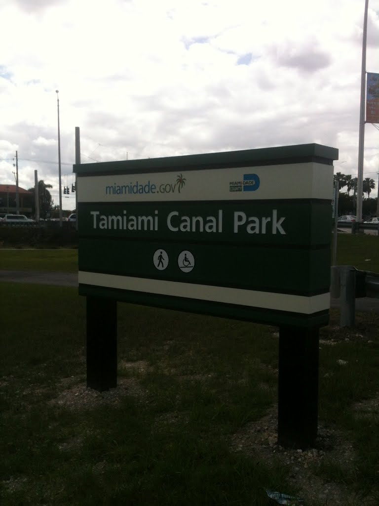 Tamiami canal park