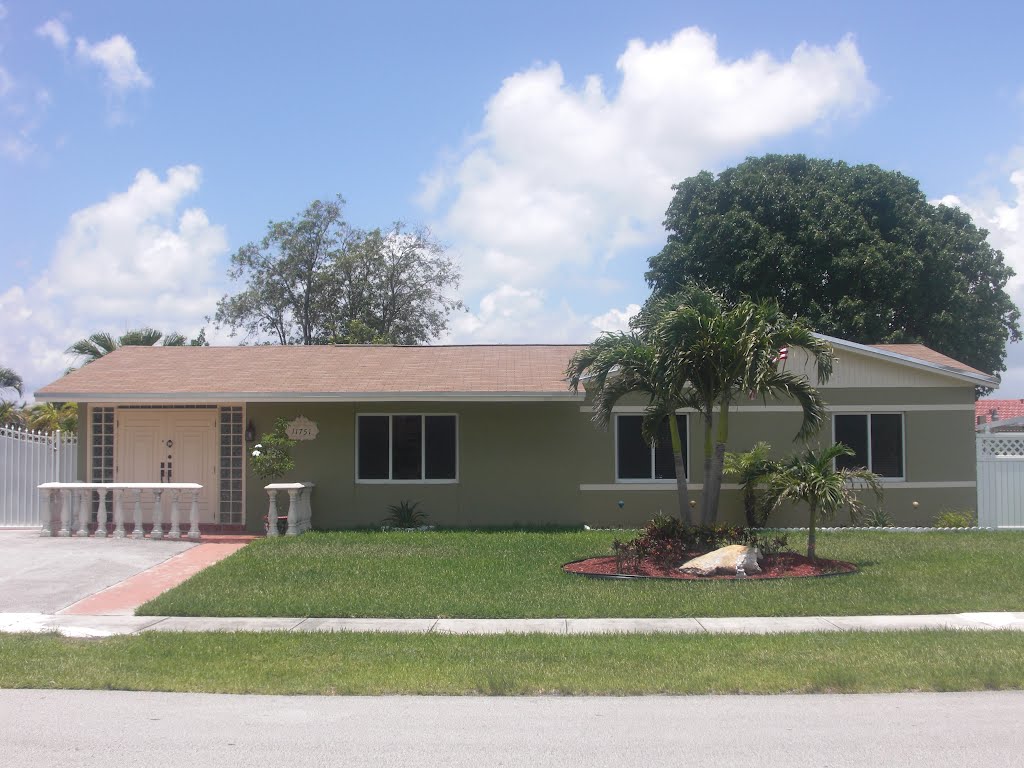 Three tab shingle roof Miami