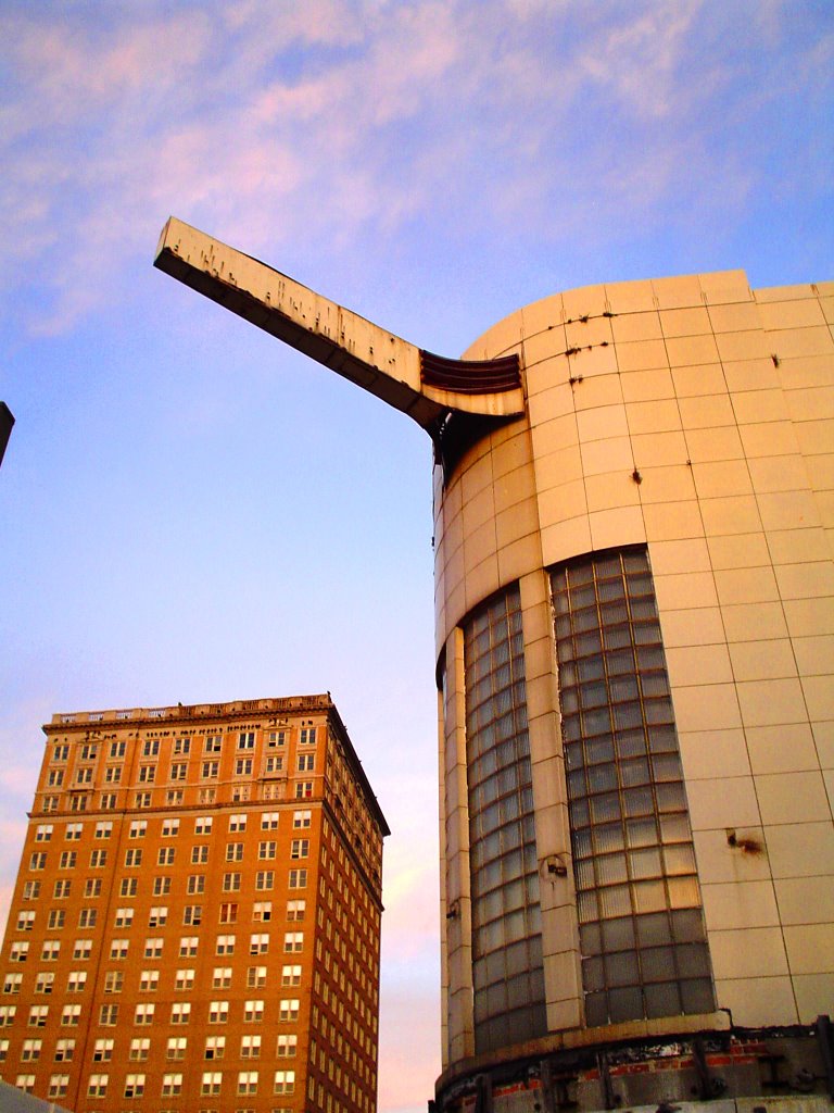 vacent downtown Tampa (1-2006)