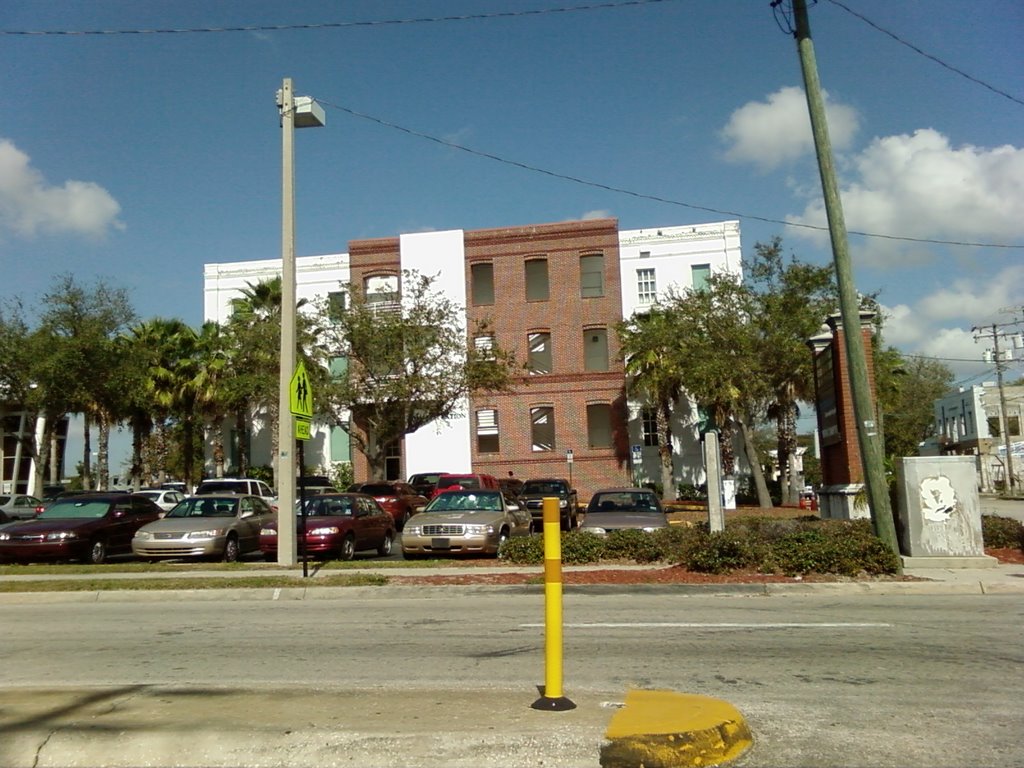 HCC in Ybor City - Looking N