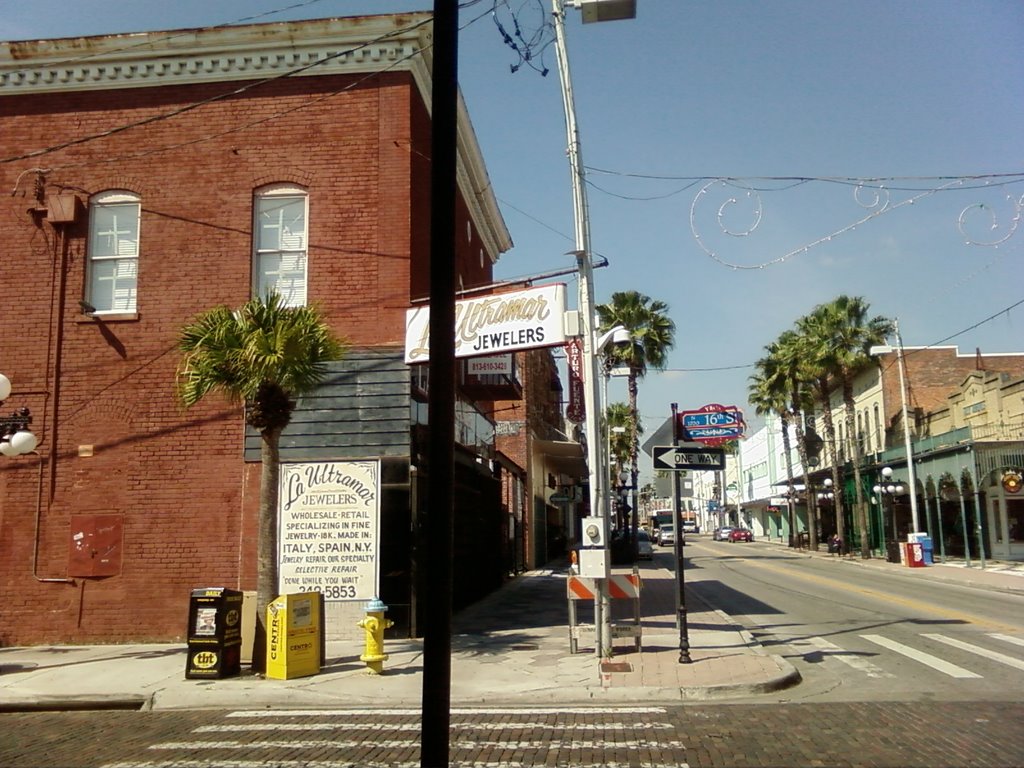 Ybor City - Looking W