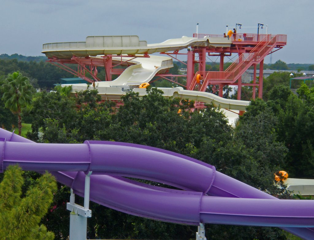 Adventure Island slides - Caribean Corkscrew and Key West Rapids