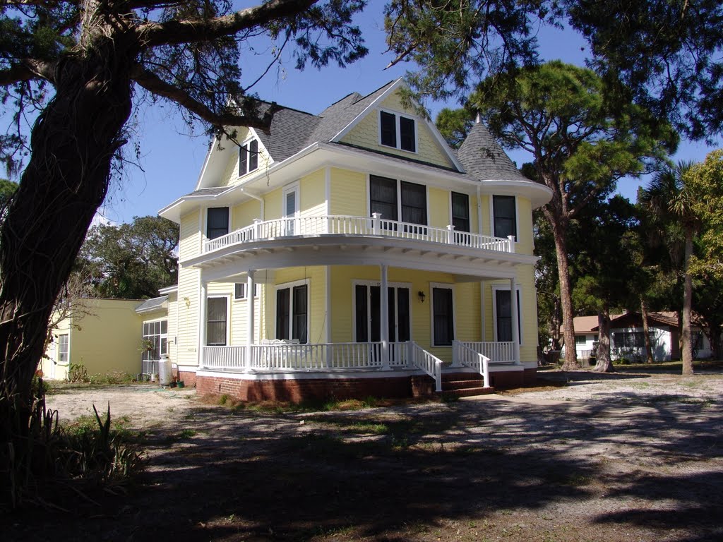 Dr James C Spell house, built in 1911, Titusville (2-24-2011)