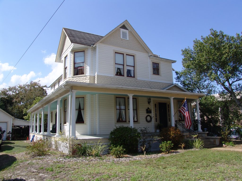 victorian house built before 1908, Titusville (2-24-2011)