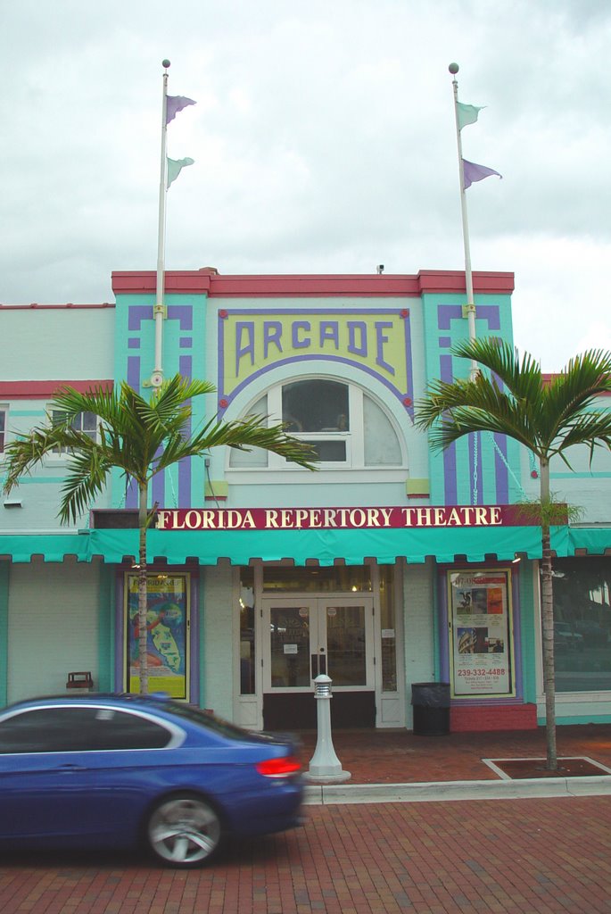 the Arcade, Bay st, Fort Myers Fla (8-2008)
