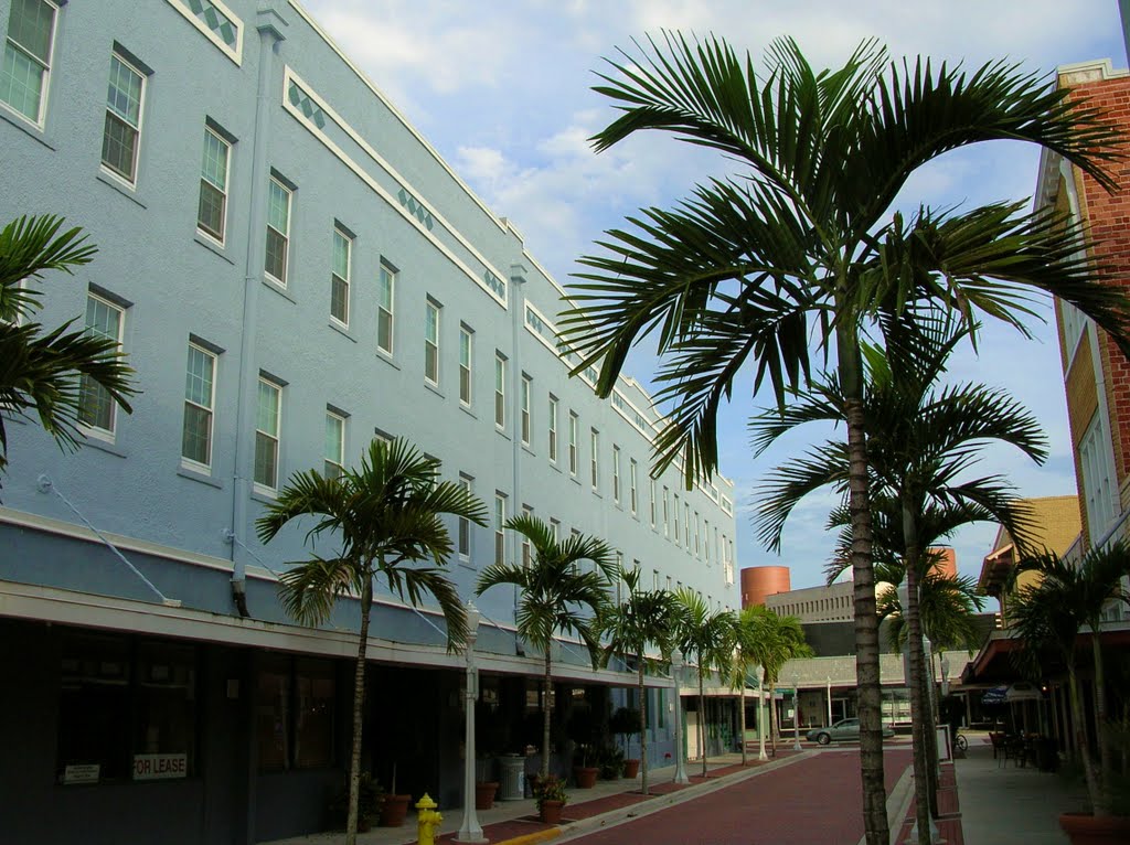 Downtown Fort Myers Dean Building