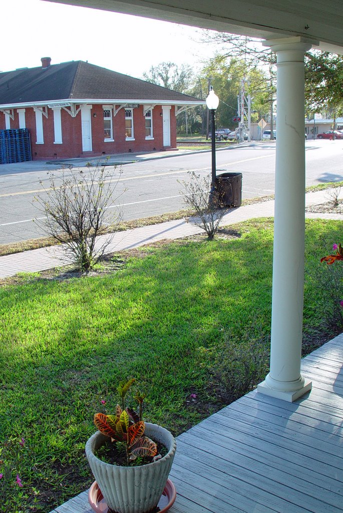 old Fort Meade railroad depot, from porch of old schoolhouse (2-2009)