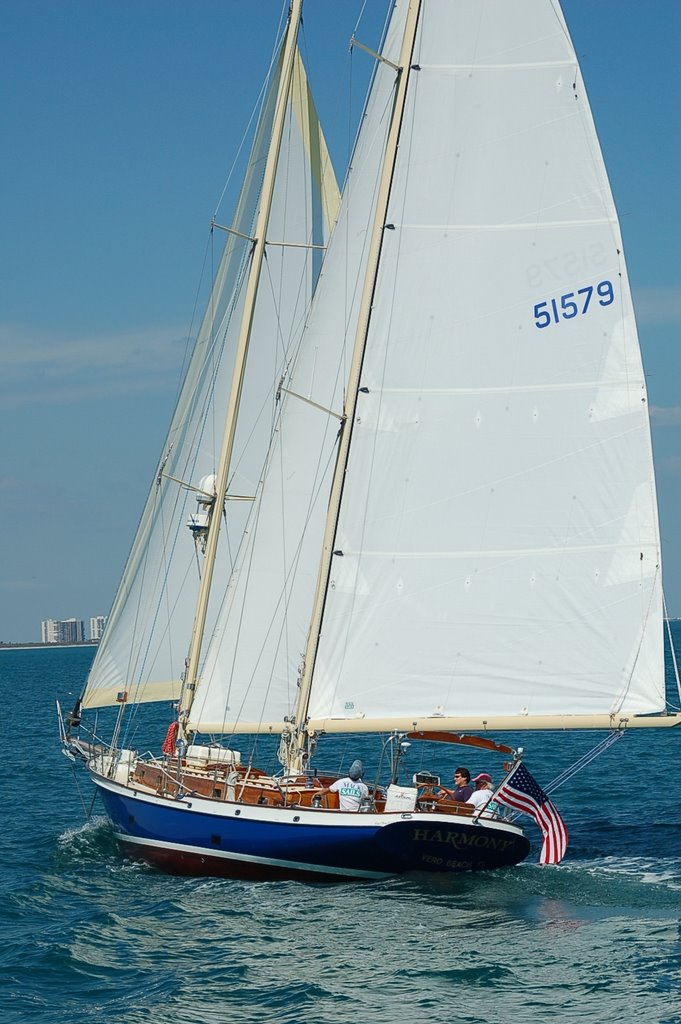 Schooner Harmony under sale