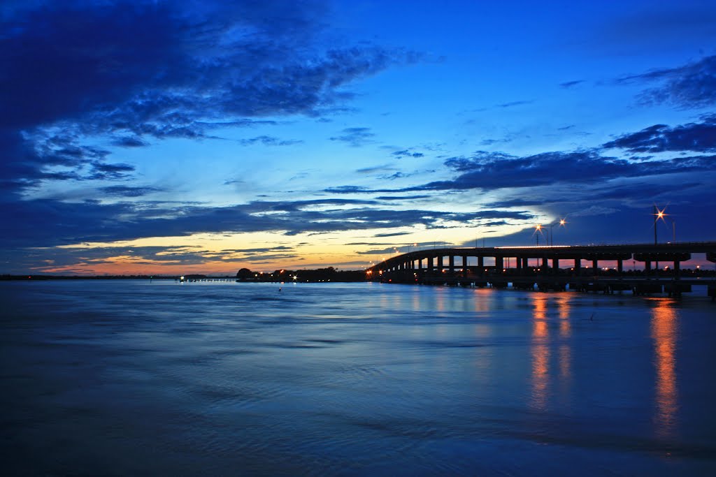 south bridge sunrise