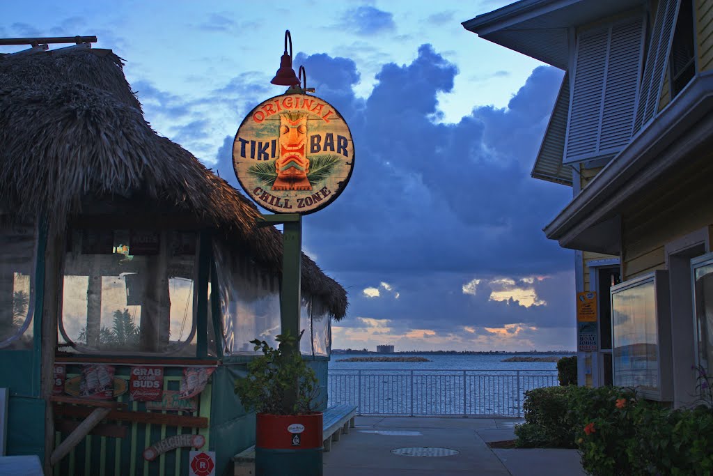 tiki bar sunrise