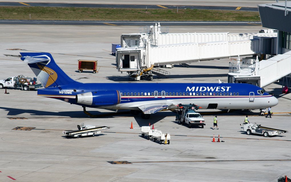 Midwest Airlines 717