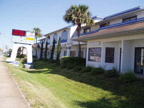 Arthur Kowitz Realty - front of building