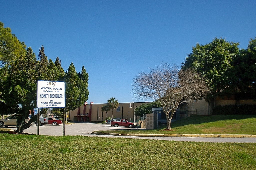 2009 Winter Haven, Theater