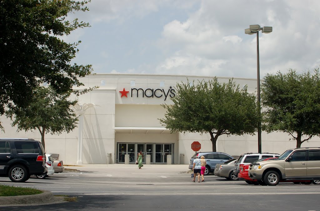 Macys at Winter Haven, FL