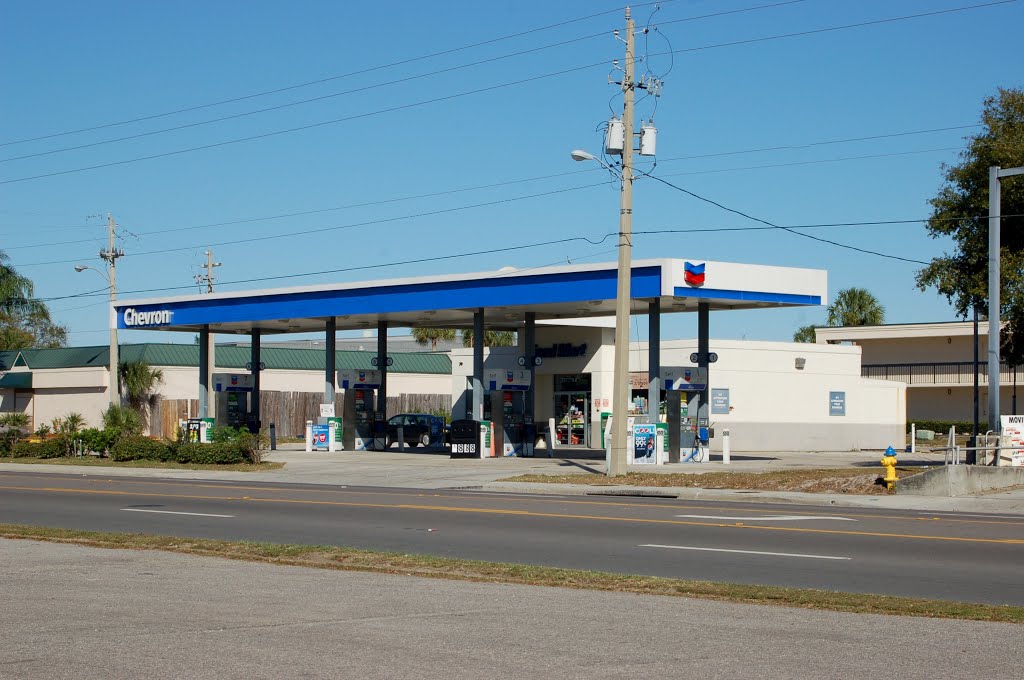 Chevron Gas Station at Winter Haven, FL