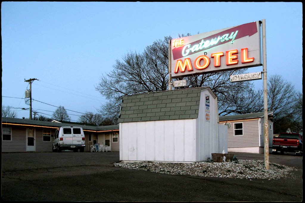 The Gateway Motel