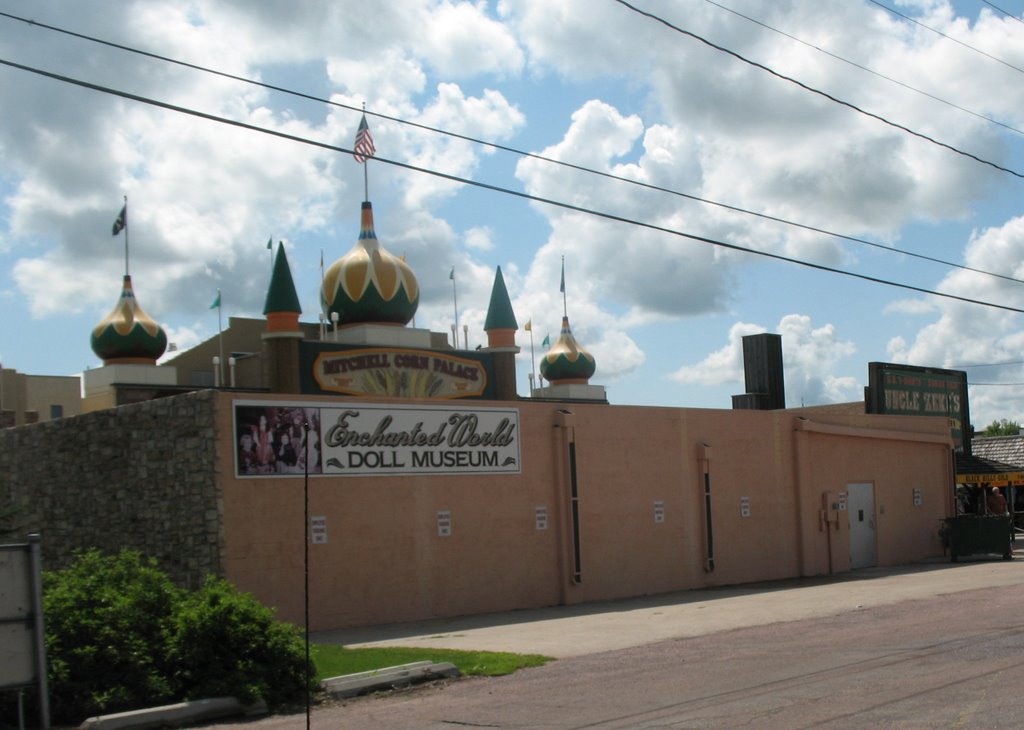 Corn Palace and Doll Museum
