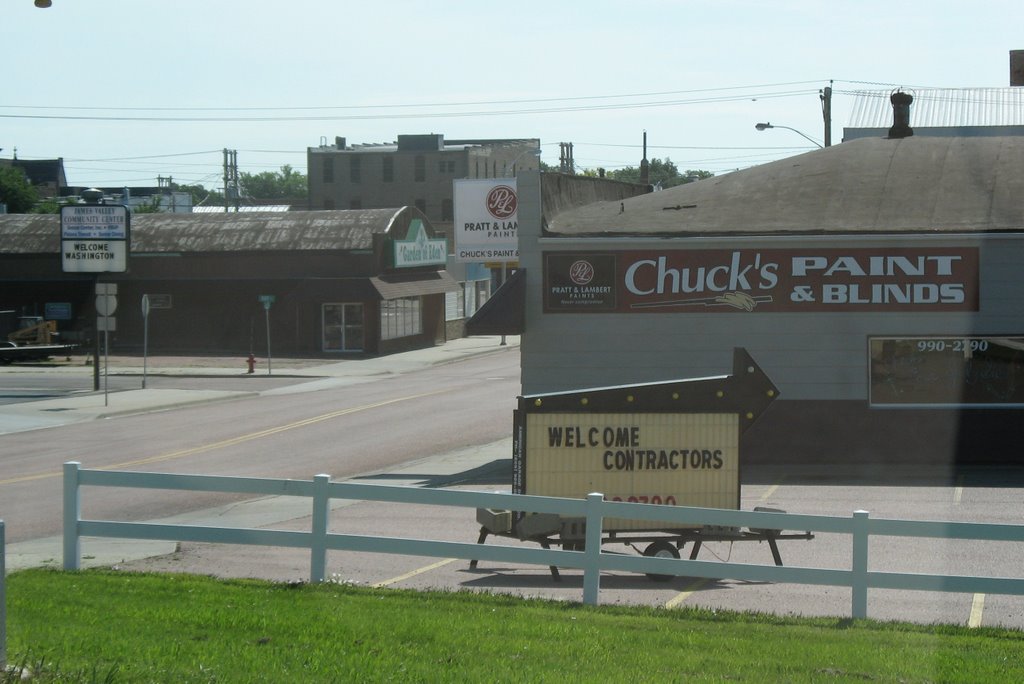 Chucks Paint