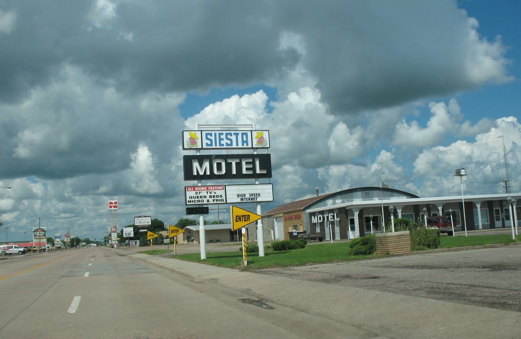 Siesta Motel
