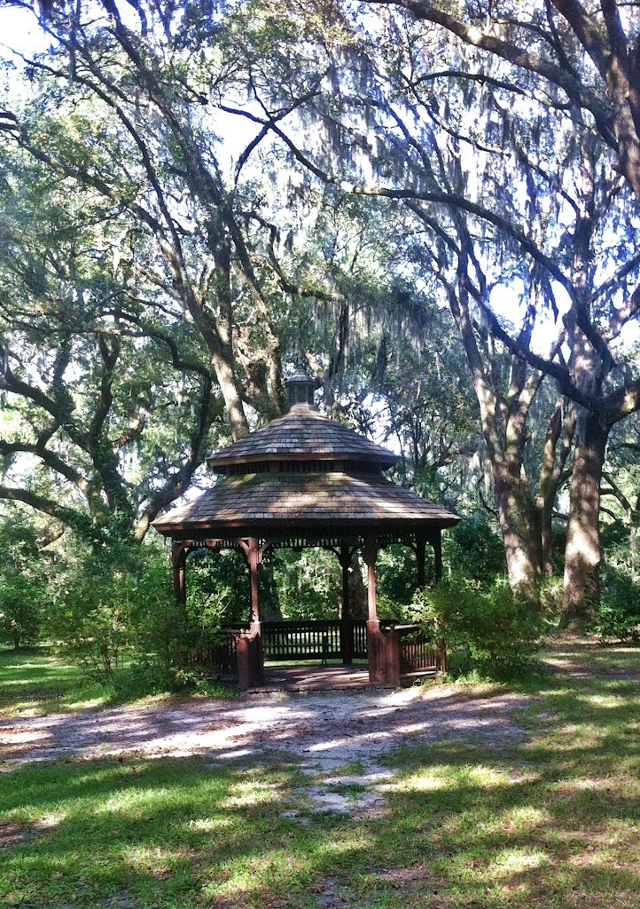 Oak Tree Gazebo