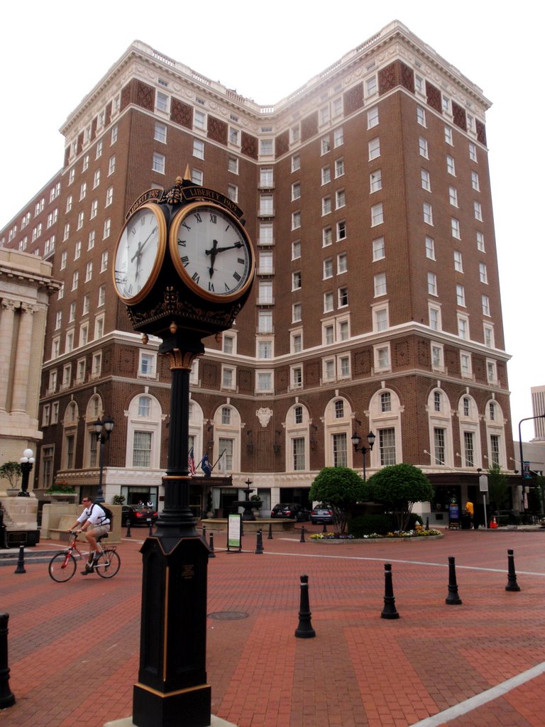 The Poinsett Hotel
