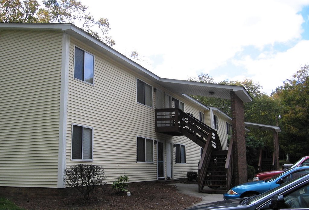 Woodland Court Apartments
