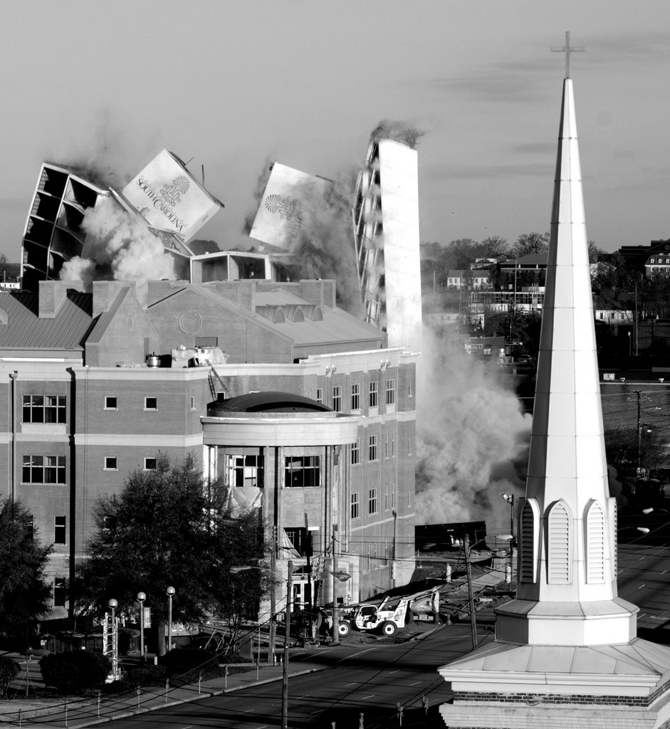 Almost Gone, The Last Seconds of the Carolina Plaza Hotel
