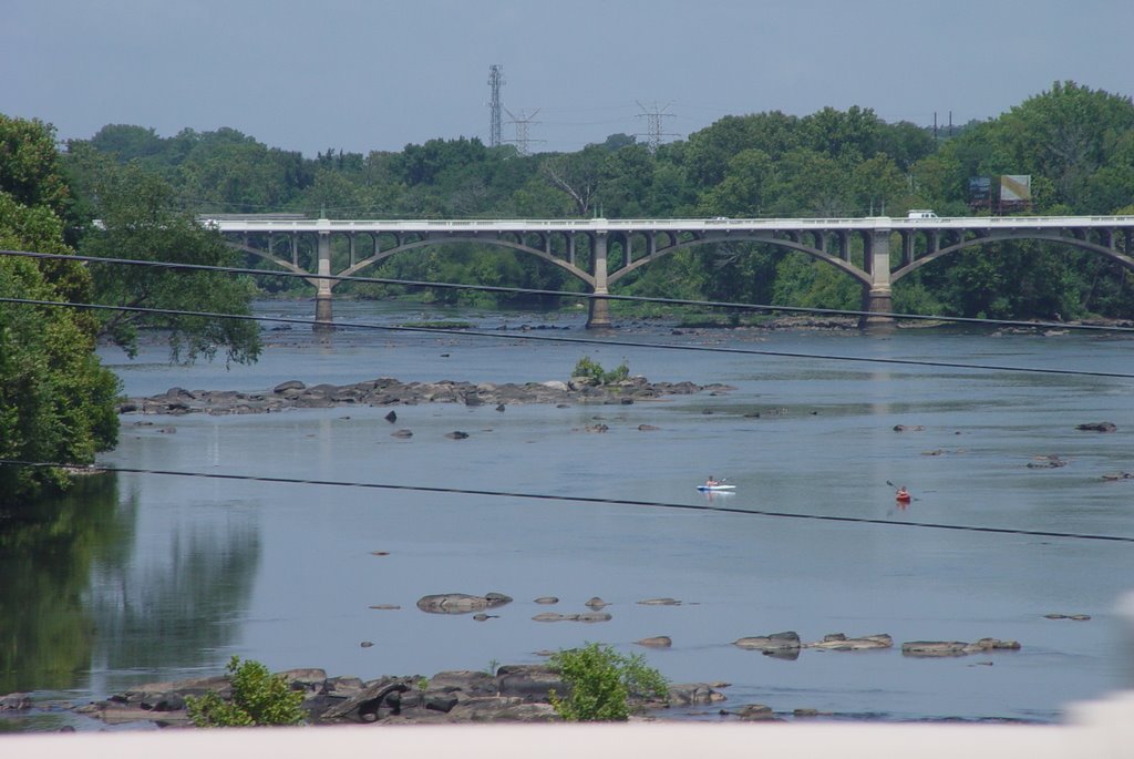 Gervais street bridge spanning the Congaree River, Columbia (8-2009)