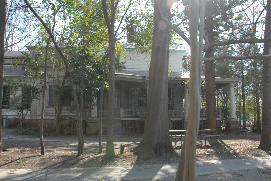 Abandoned House (column away from porch)