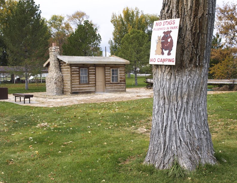 Gunnison Pioneer Cabin and Park