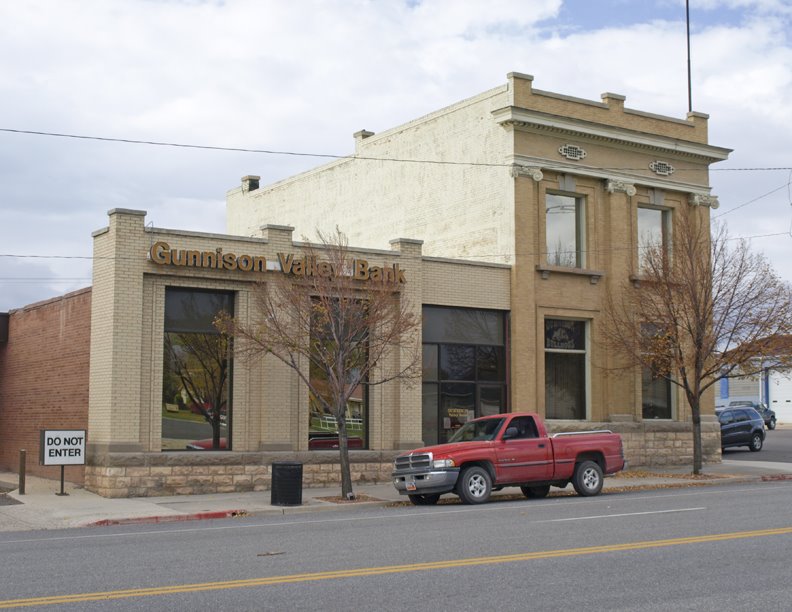 Gunnison Bank