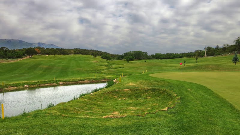 Hideout #18