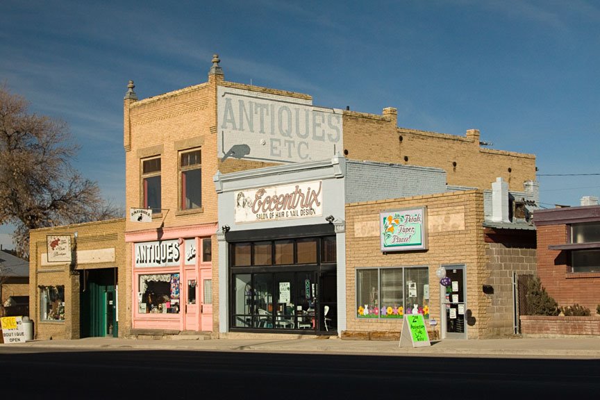 Manti Stores