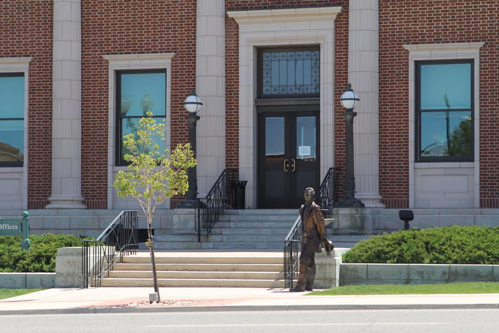 Jerry Adison bronce sculpture at Post Office, Cedar City