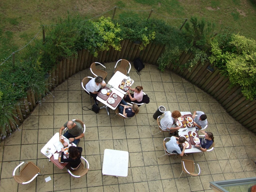 Breakfast time at Oxford Youth Hostel (IYHF) from the balcony of Room 229