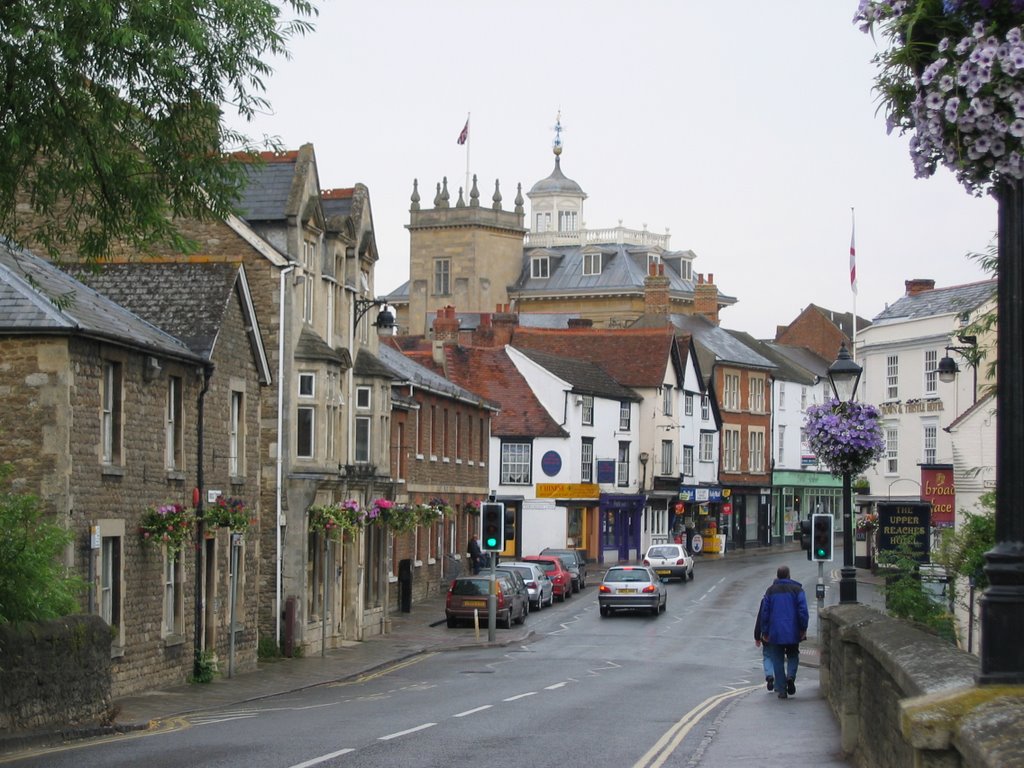 Entering the town from the bridge