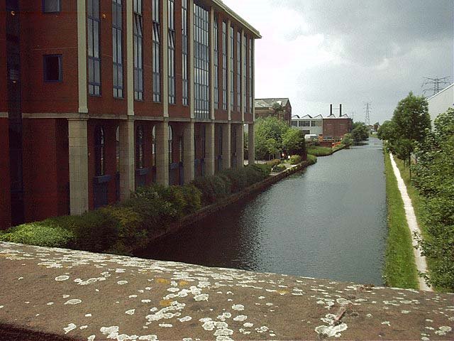 bridgewater canal in Broadheath