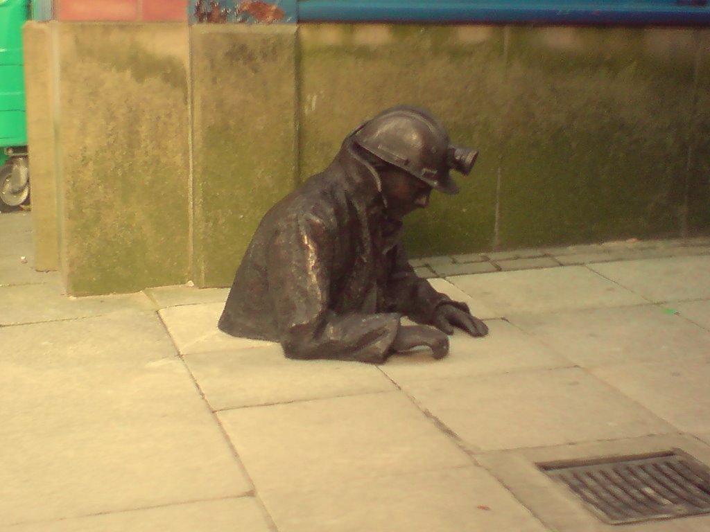 Bronze Miner Sculpture, Ashton Under Lyne. Lancashire England UK