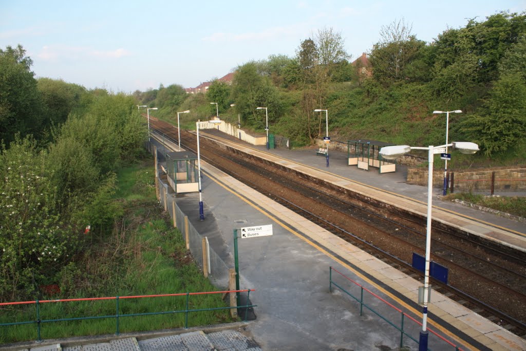 Bryn Rail Station